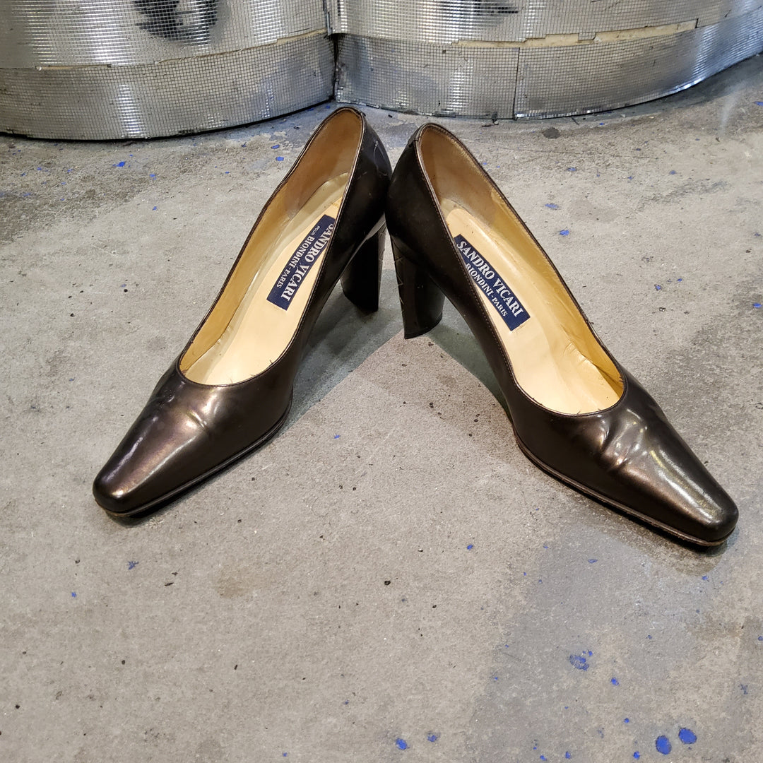 Escarpins En Cuir Vintage Des Années 80 - Marque EdmondK - Pointure 40,5 - Talon Très Haut - Neufs Sans Boîte